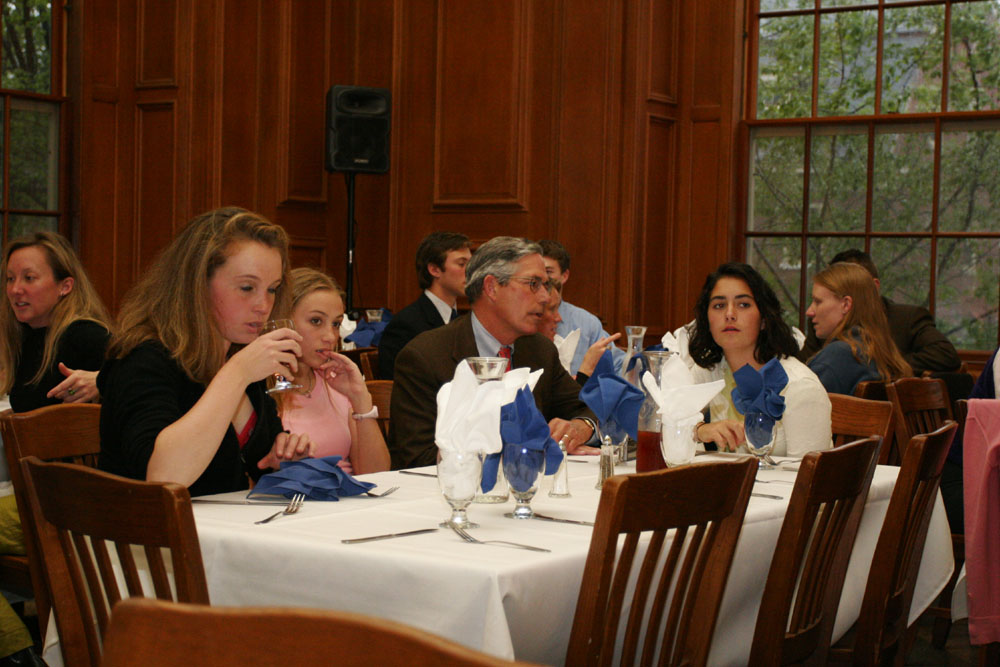 din09